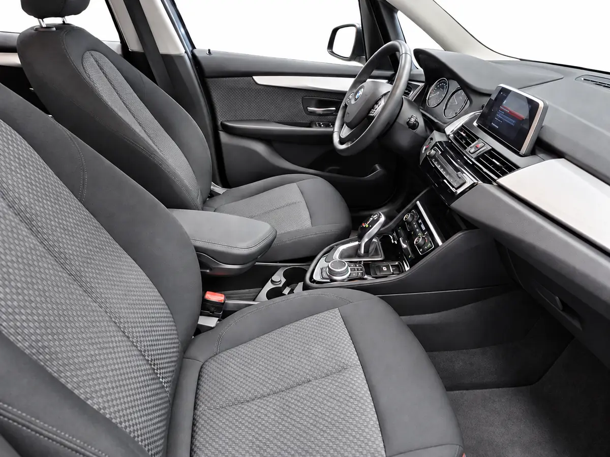 BMW_SERIE_2_GRAN_TOURER_GRIS_035