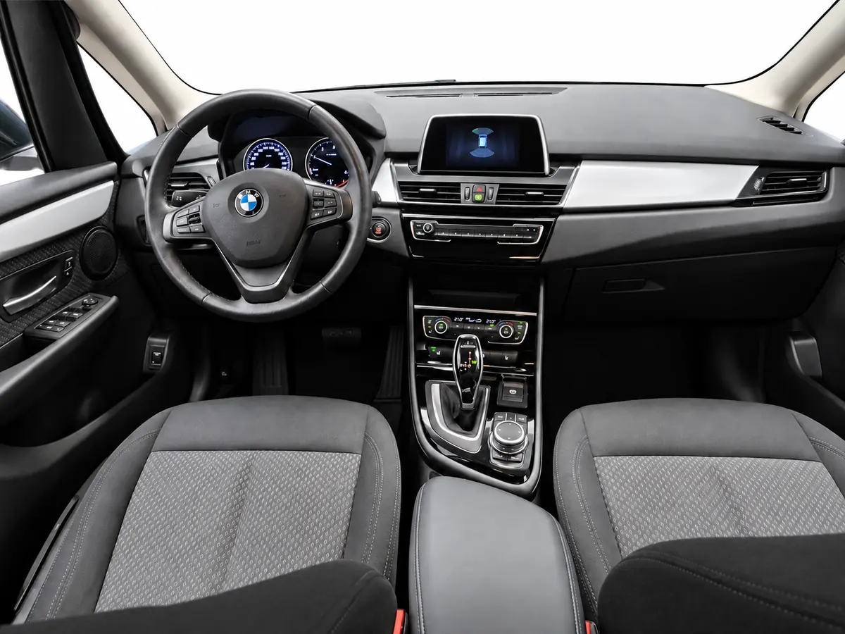 BMW_SERIE_2_GRAN_TOURER_GRIS_038