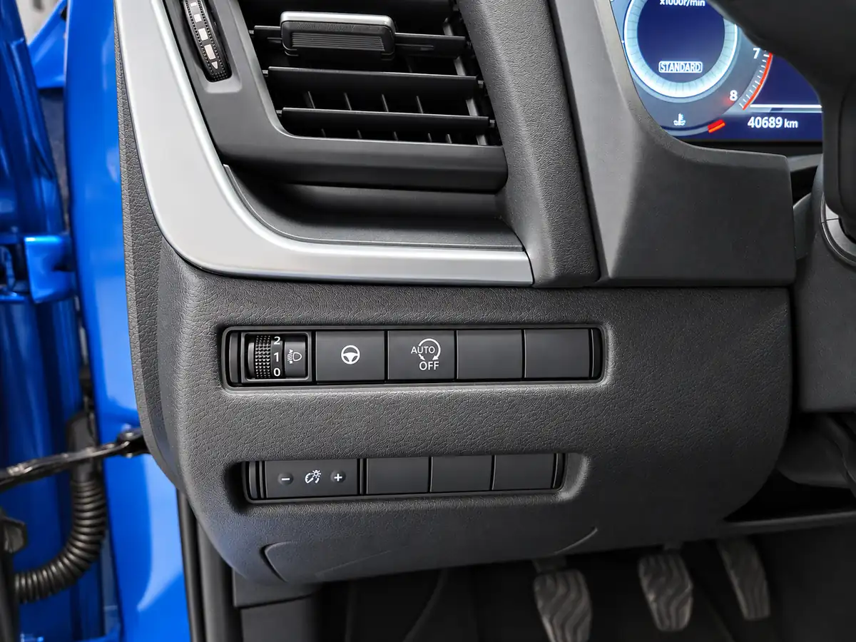 NISSAN_QASHQAI_AZUL_20260926_023