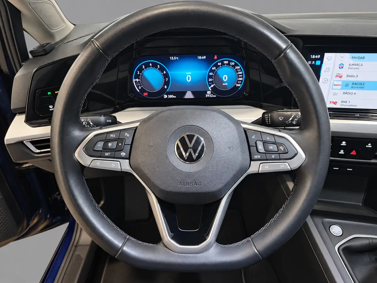 VOLKSWAGEN_GOLF_VARIANT_AZUL_20260928_020