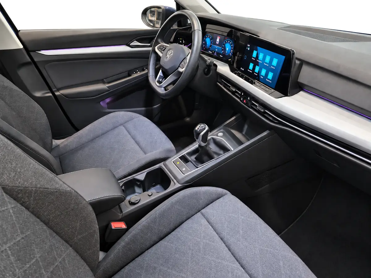 VOLKSWAGEN_GOLF_VARIANT_AZUL_20260928_033