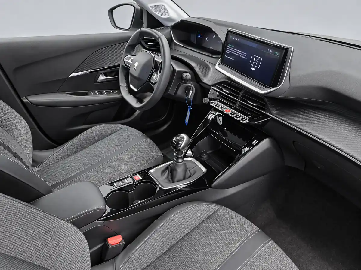 PEUGEOT_208_BLANCO_20260928_033