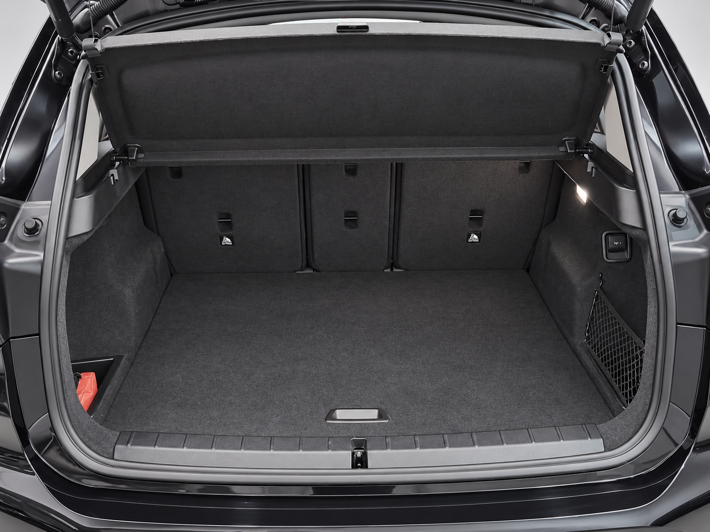 BMW_X1_NEGRO_011_FOTO