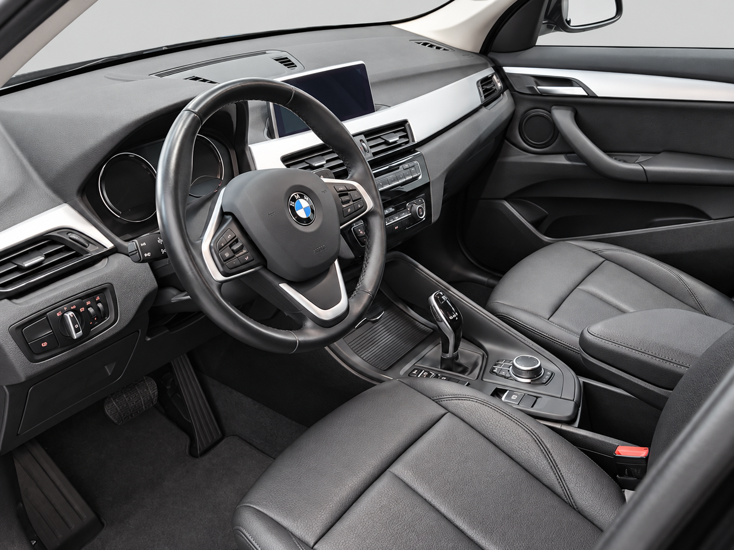 BMW_X1_NEGRO_019_FOTO