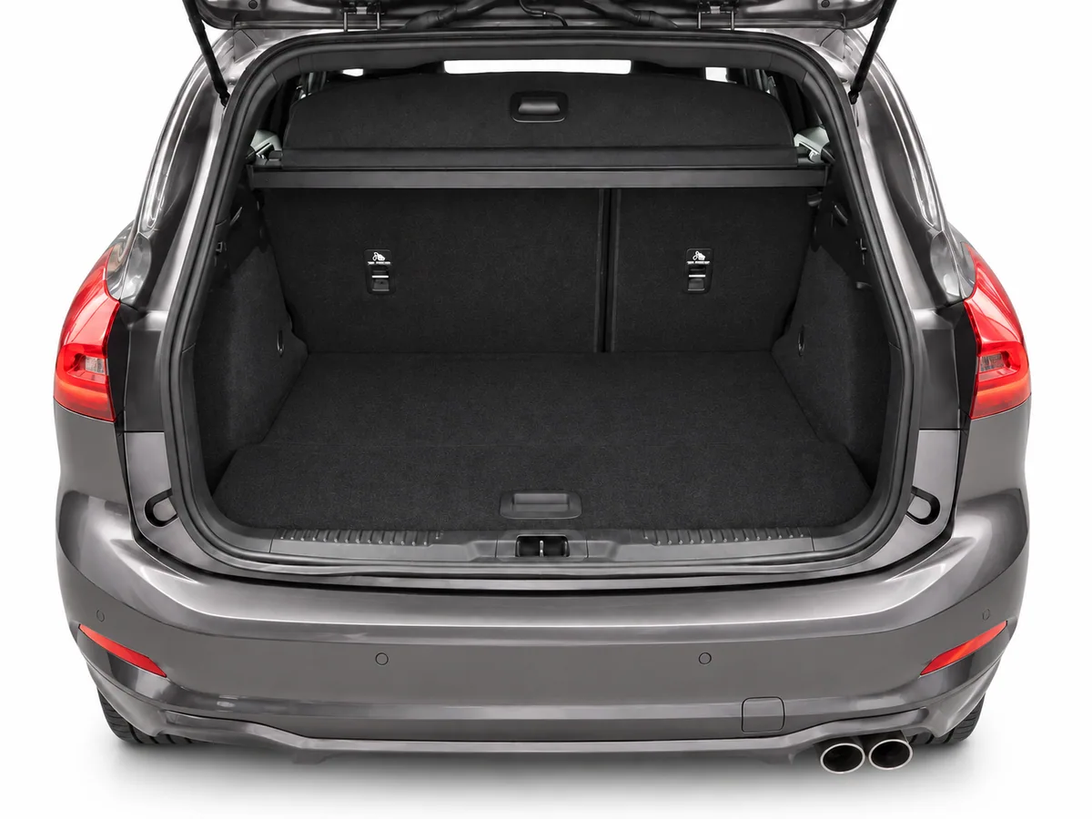 FORD_FOCUS_SPORTBREAK_GRIS_20260924_009