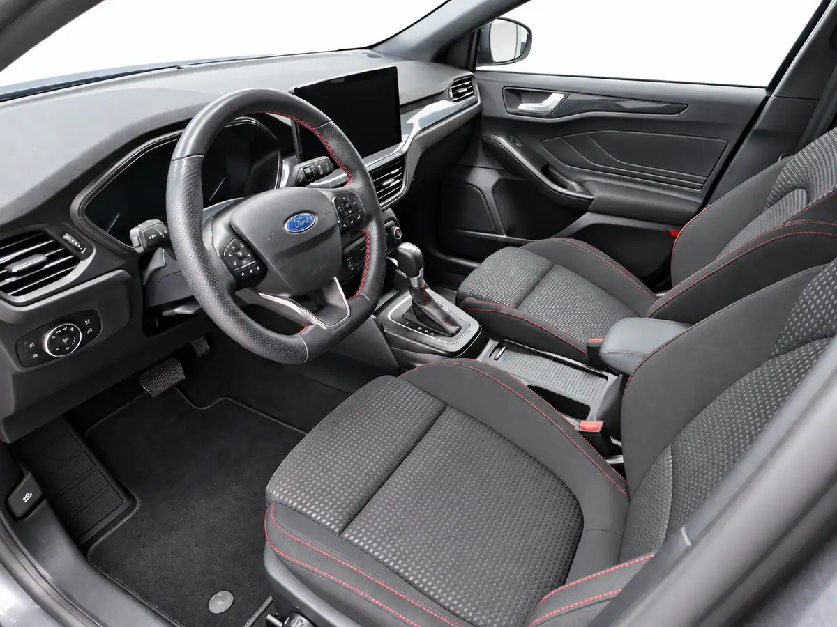 FORD_FOCUS_SPORTBREAK_GRIS_20260924_016