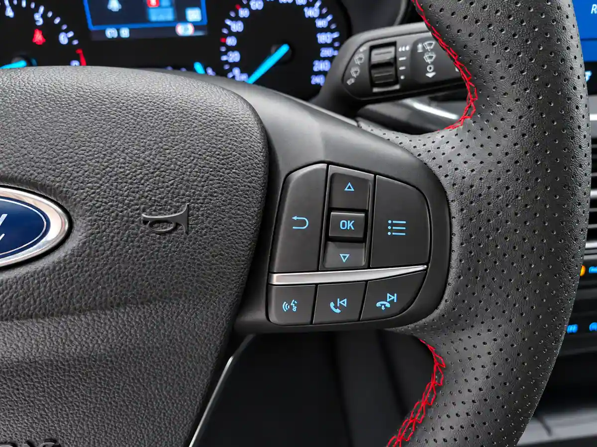 FORD_FOCUS_SPORTBREAK_GRIS_20260924_019