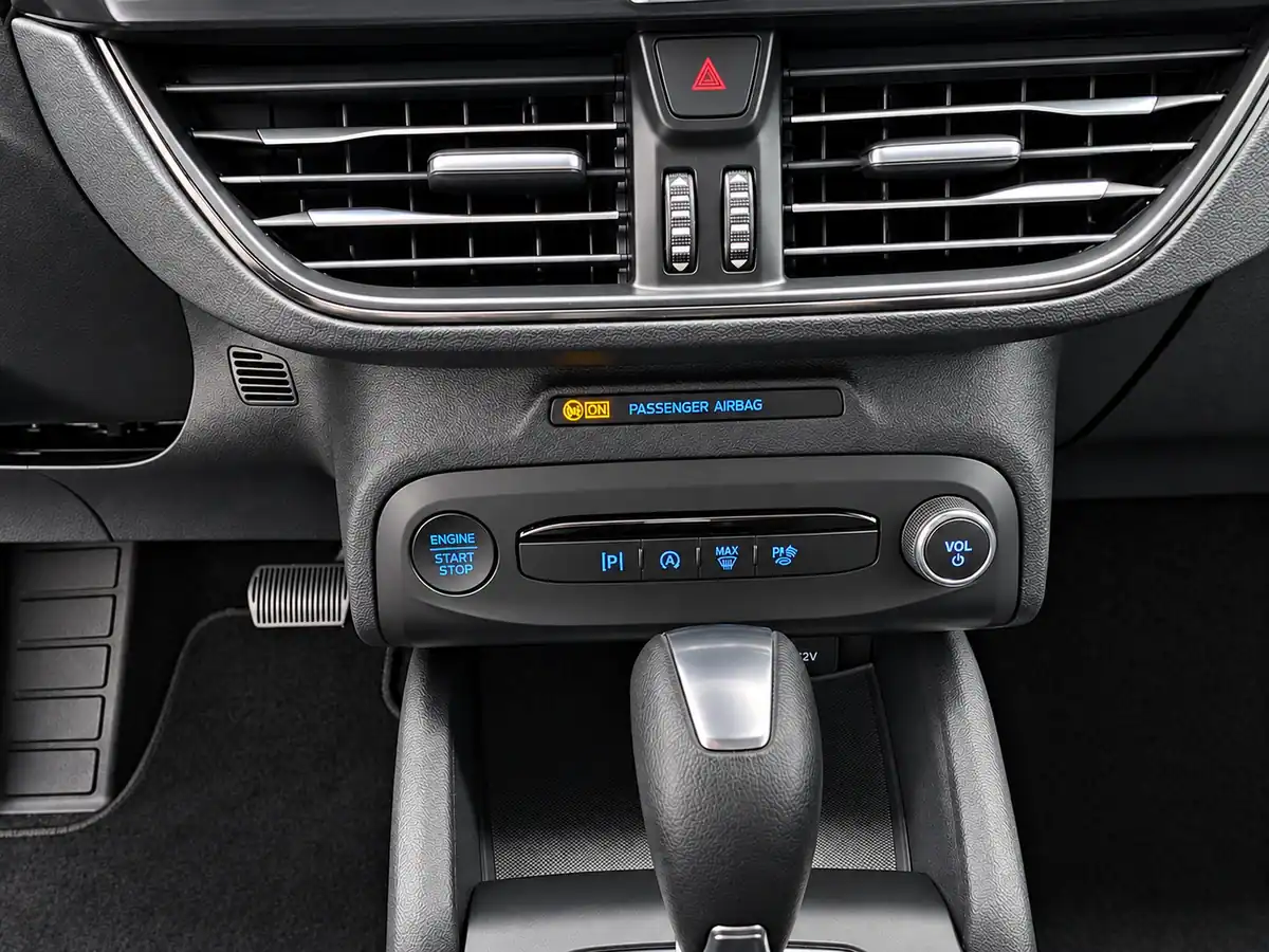 FORD_FOCUS_SPORTBREAK_GRIS_20260924_027