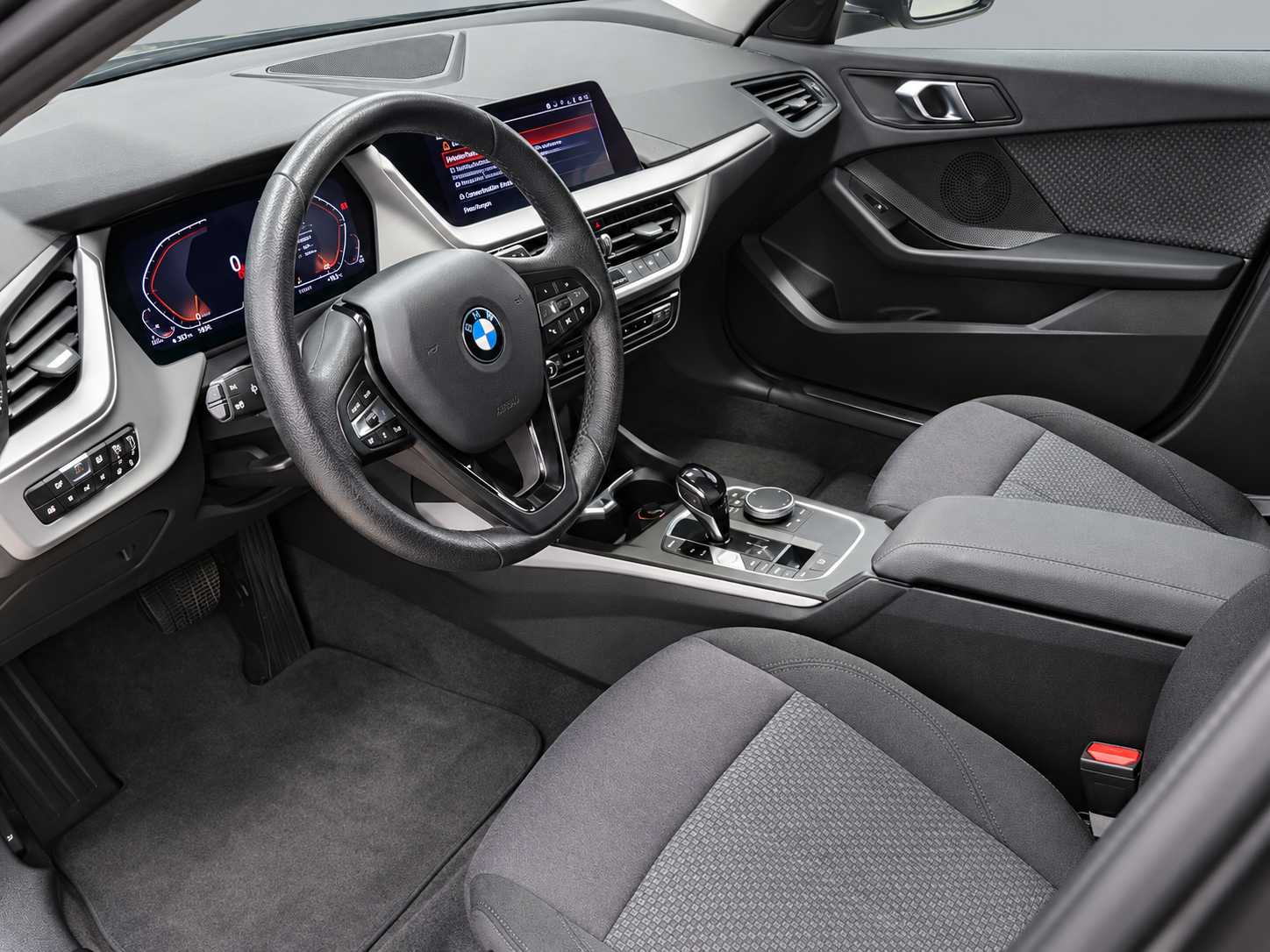 BMW_SERIE_1_018