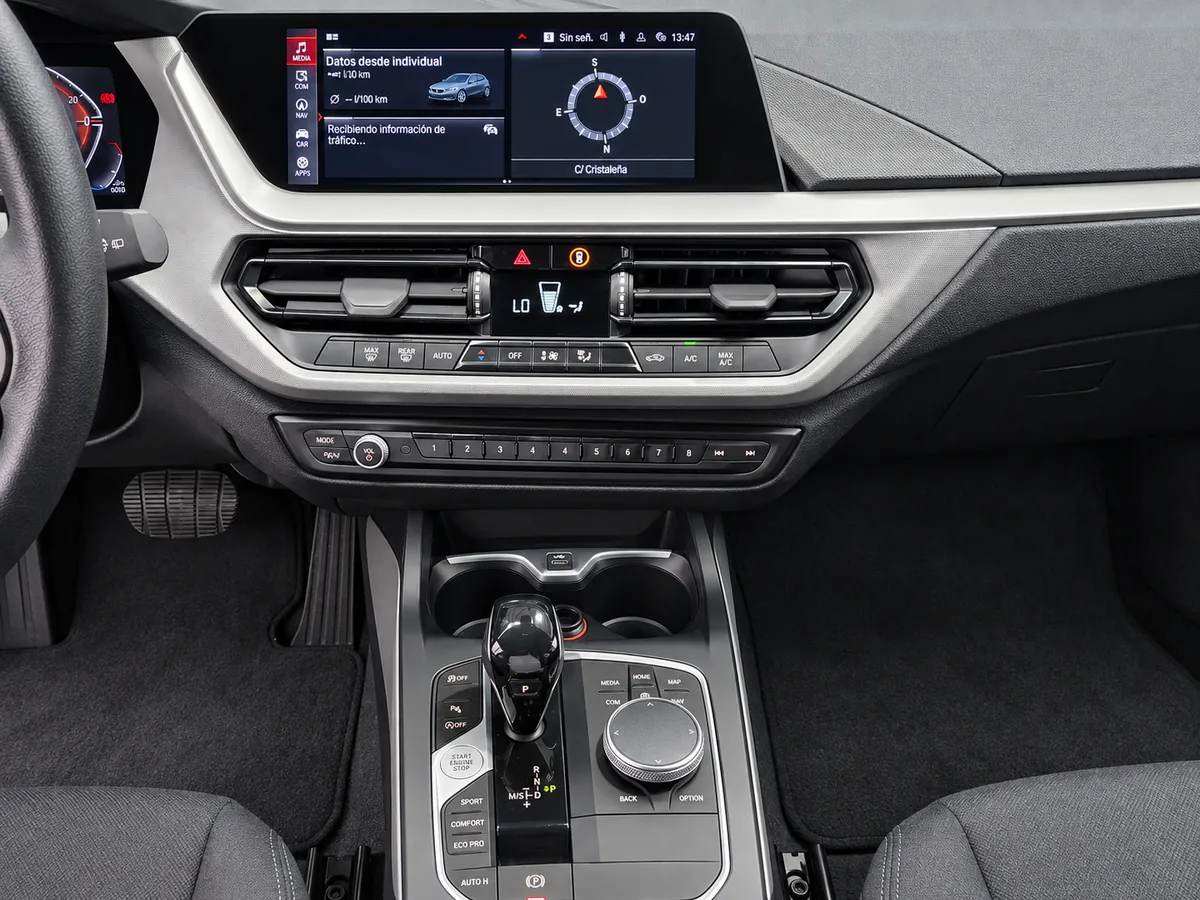 BMW_SERIE_1_GRIS_025