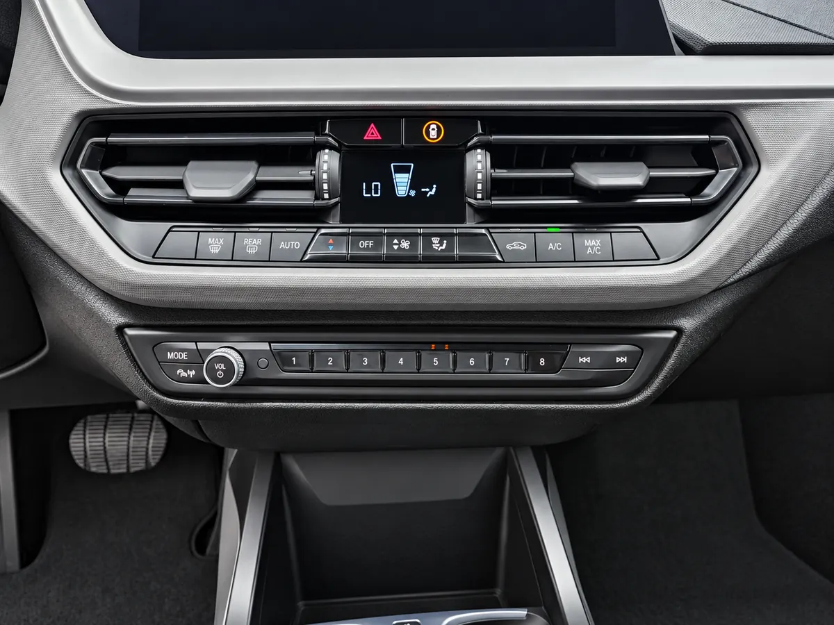BMW_SERIE_1_GRIS_029