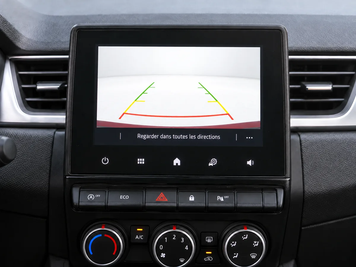 RENAULT_CAPTUR_ROJO_GW450XQ_20261005_026_CAMARA_TRASERA