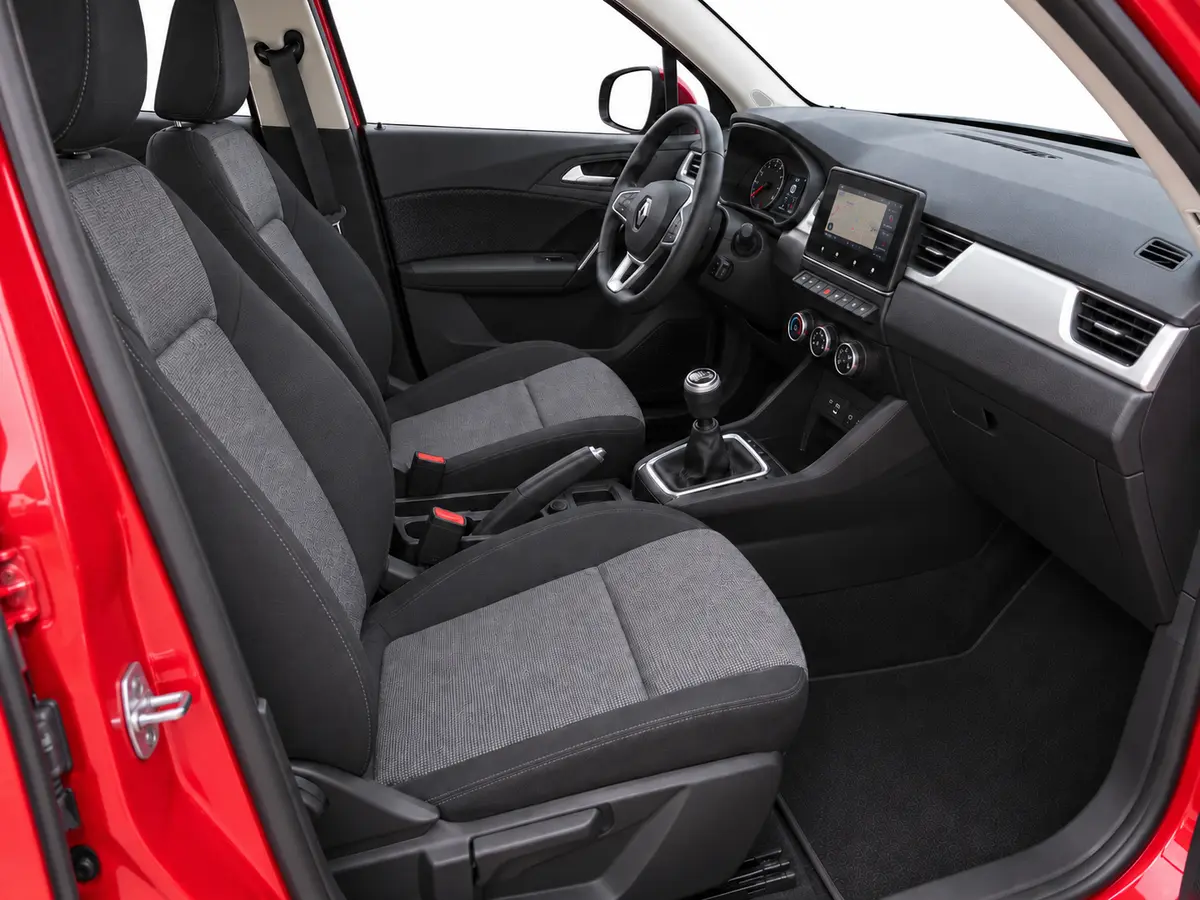 RENAULT_CAPTUR_ROJO_GW450XQ_20261005_034_ASIENTOS_DESDE_ACOMPANANTE