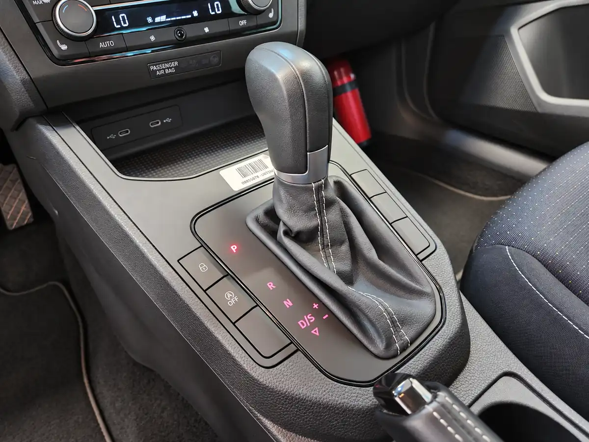SEAT_IBIZA_ROJO_20261002_030_FOTO_125630