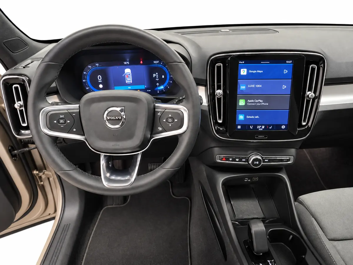 VOLVO_XC40_BEIGE_20260818_019