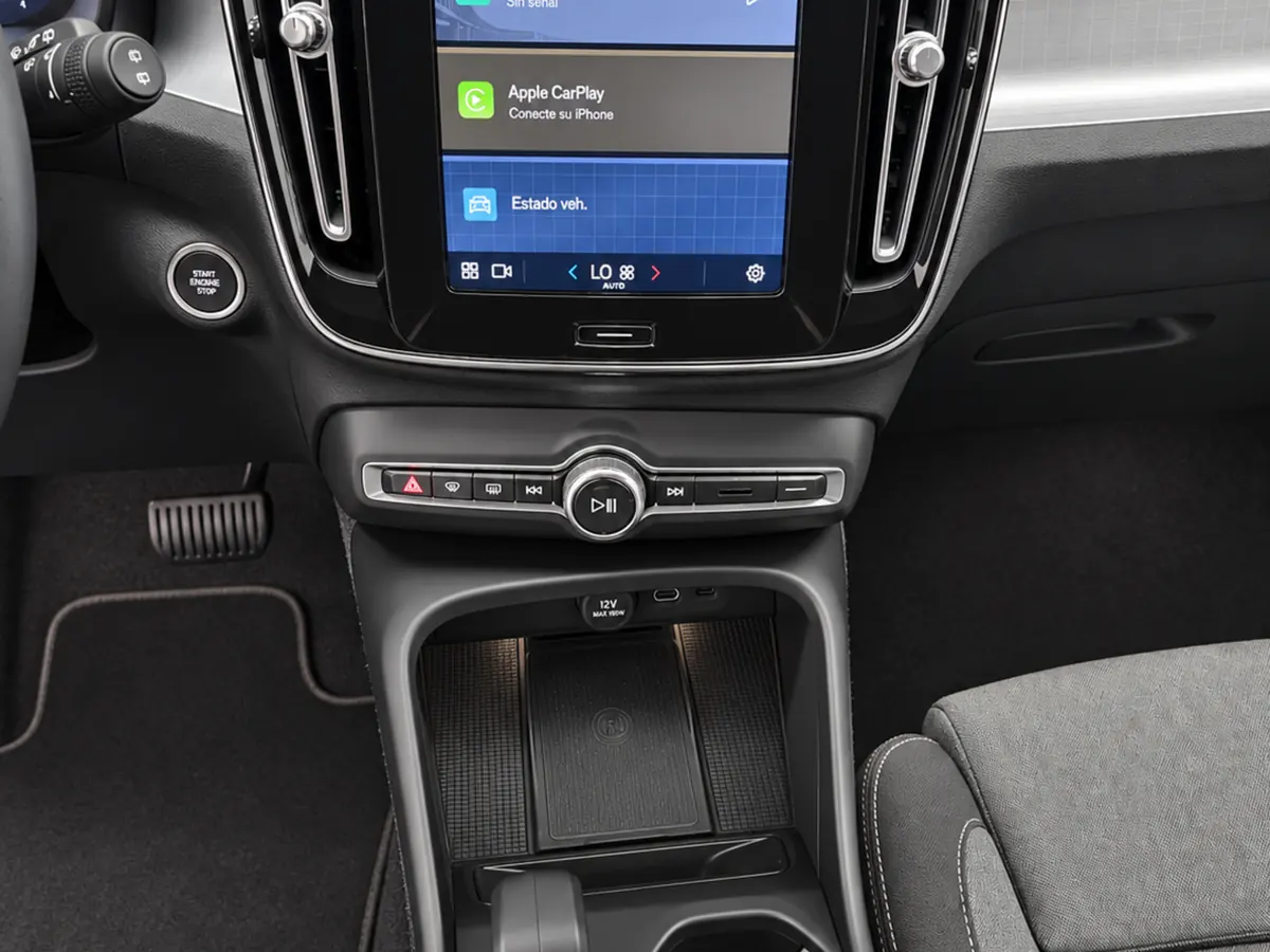 VOLVO_XC40_BEIGE_20260818_025
