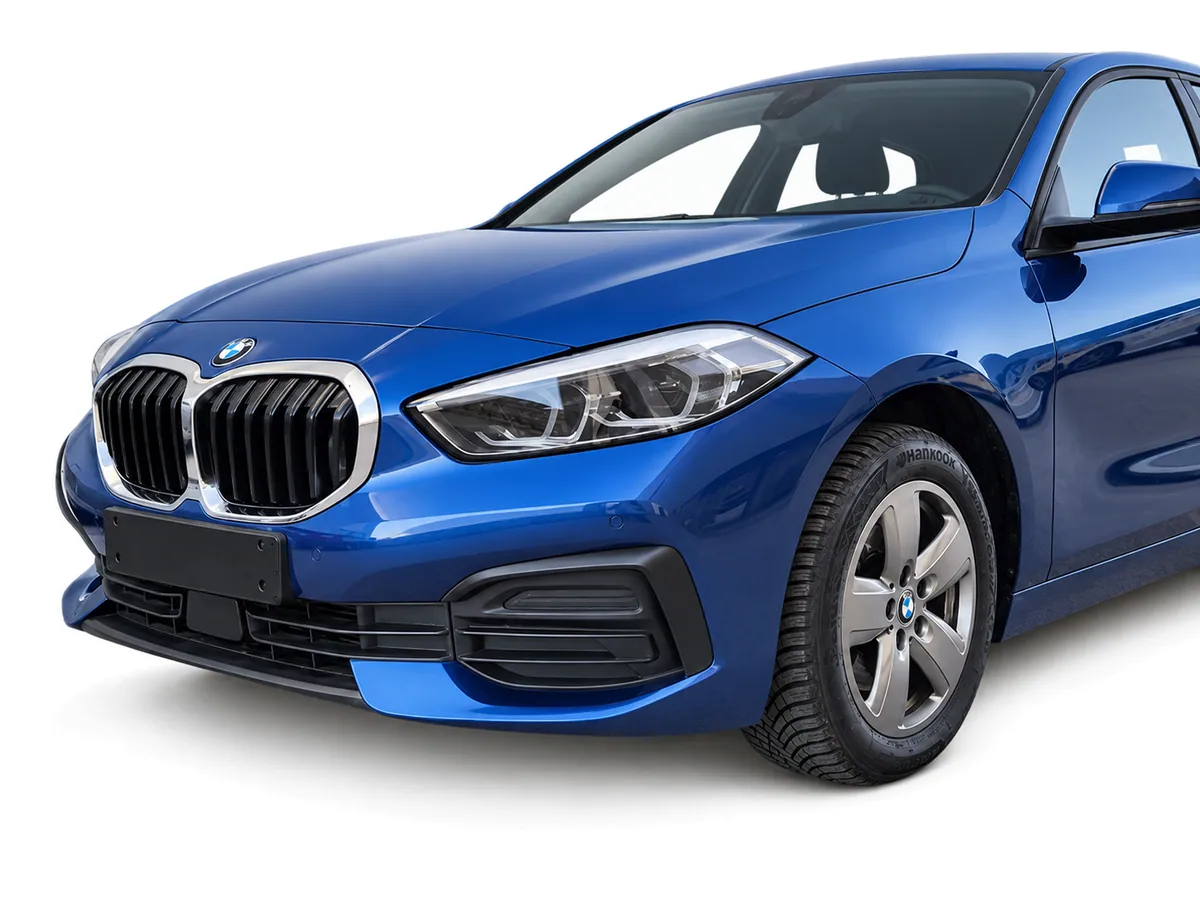 BMW_SERIE_1_AZUL_MANUAL_006_FRONTAL_TRES_CUARTOS