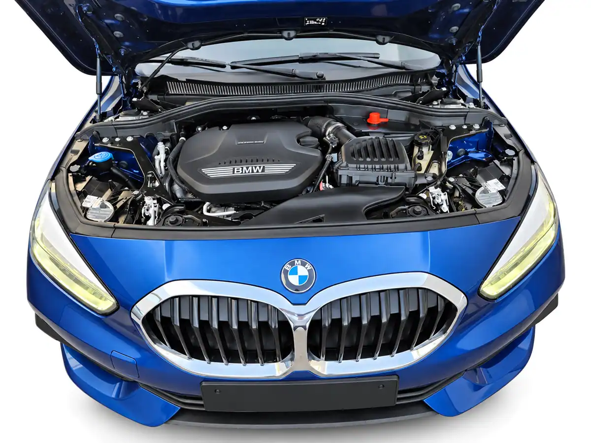 BMW_SERIE_1_AZUL_MANUAL_036_MOTOR_FRONTAL
