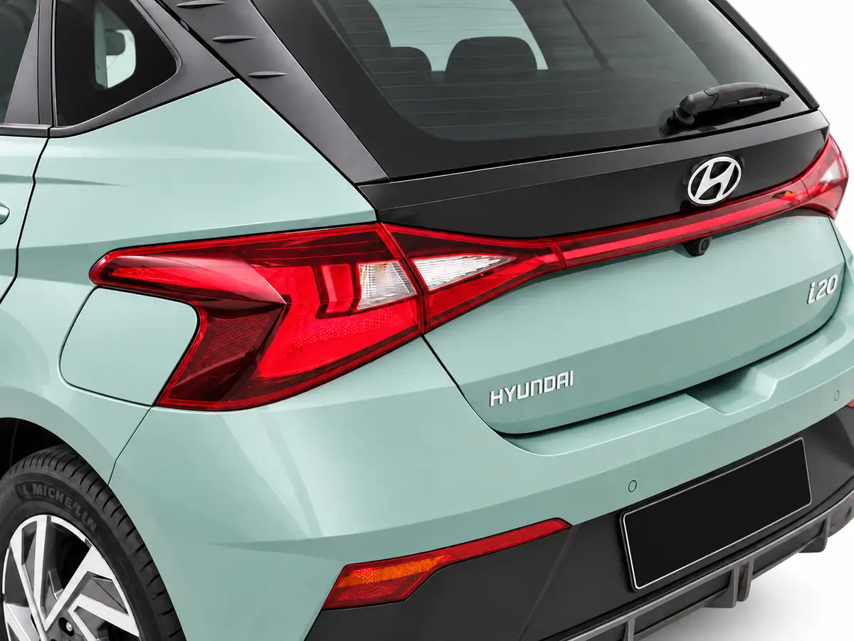 HYUNDAI_I20_VERDE_20260925_012