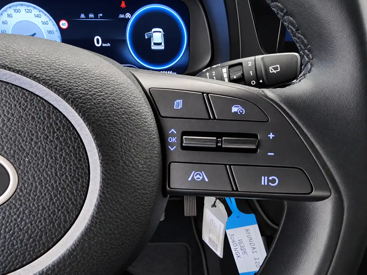 HYUNDAI_I20_VERDE_20260925_019