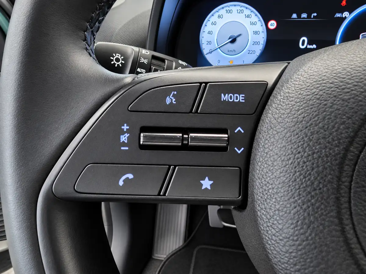 HYUNDAI_I20_VERDE_20260925_020