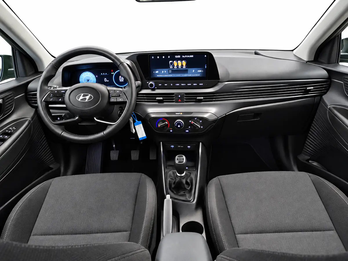 HYUNDAI_I20_VERDE_20260925_034