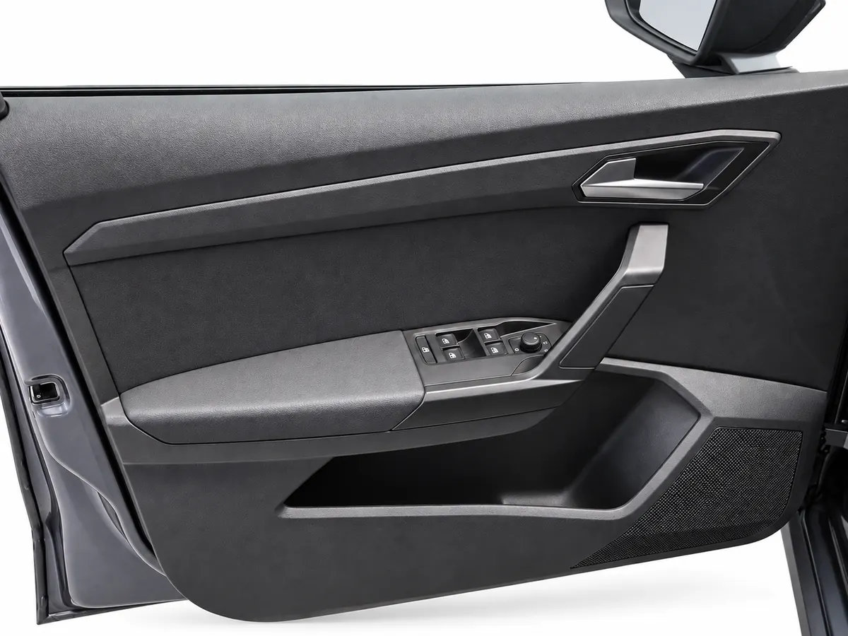 SEAT_ARONA_GRIS_20260818_018