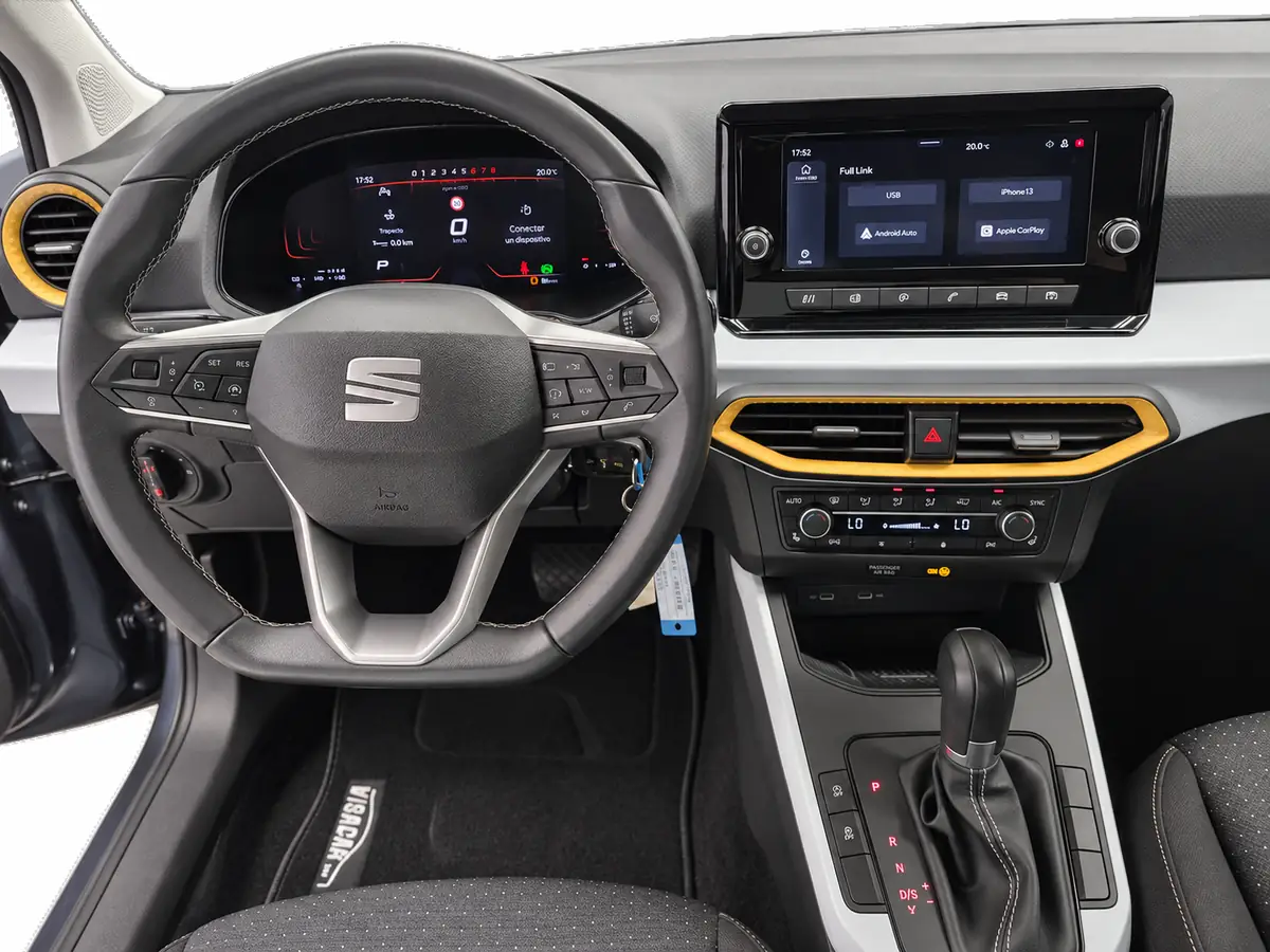 SEAT_ARONA_GRIS_20260818_019