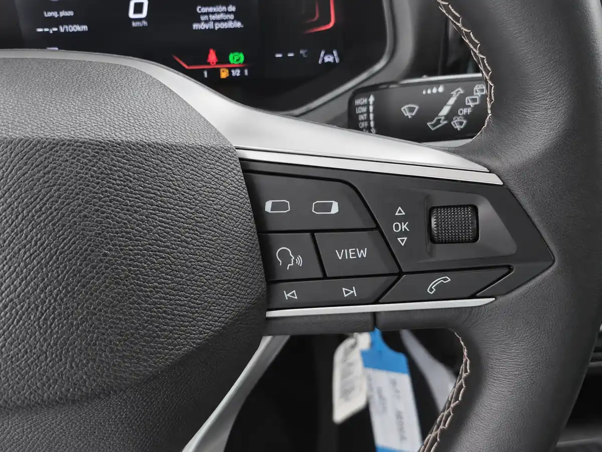 SEAT_ARONA_GRIS_20260818_021