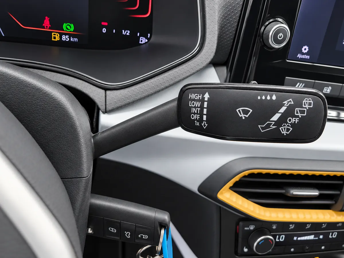 SEAT_ARONA_GRIS_20260818_024
