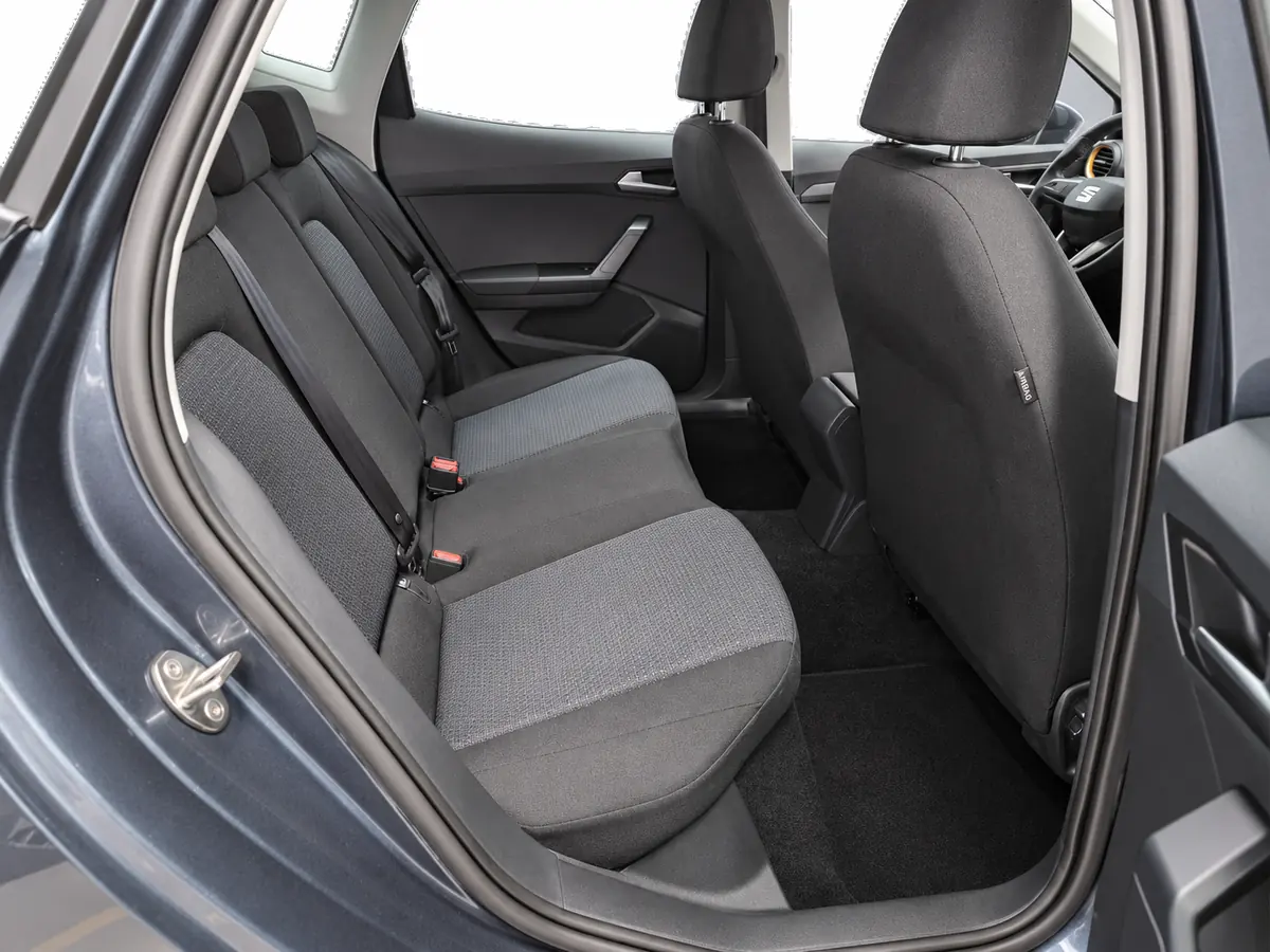 SEAT_ARONA_GRIS_20260818_035