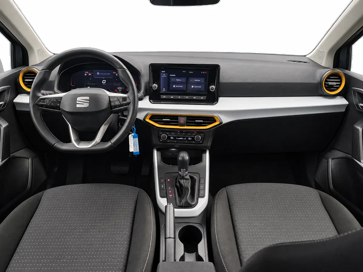 SEAT_ARONA_GRIS_20260818_036