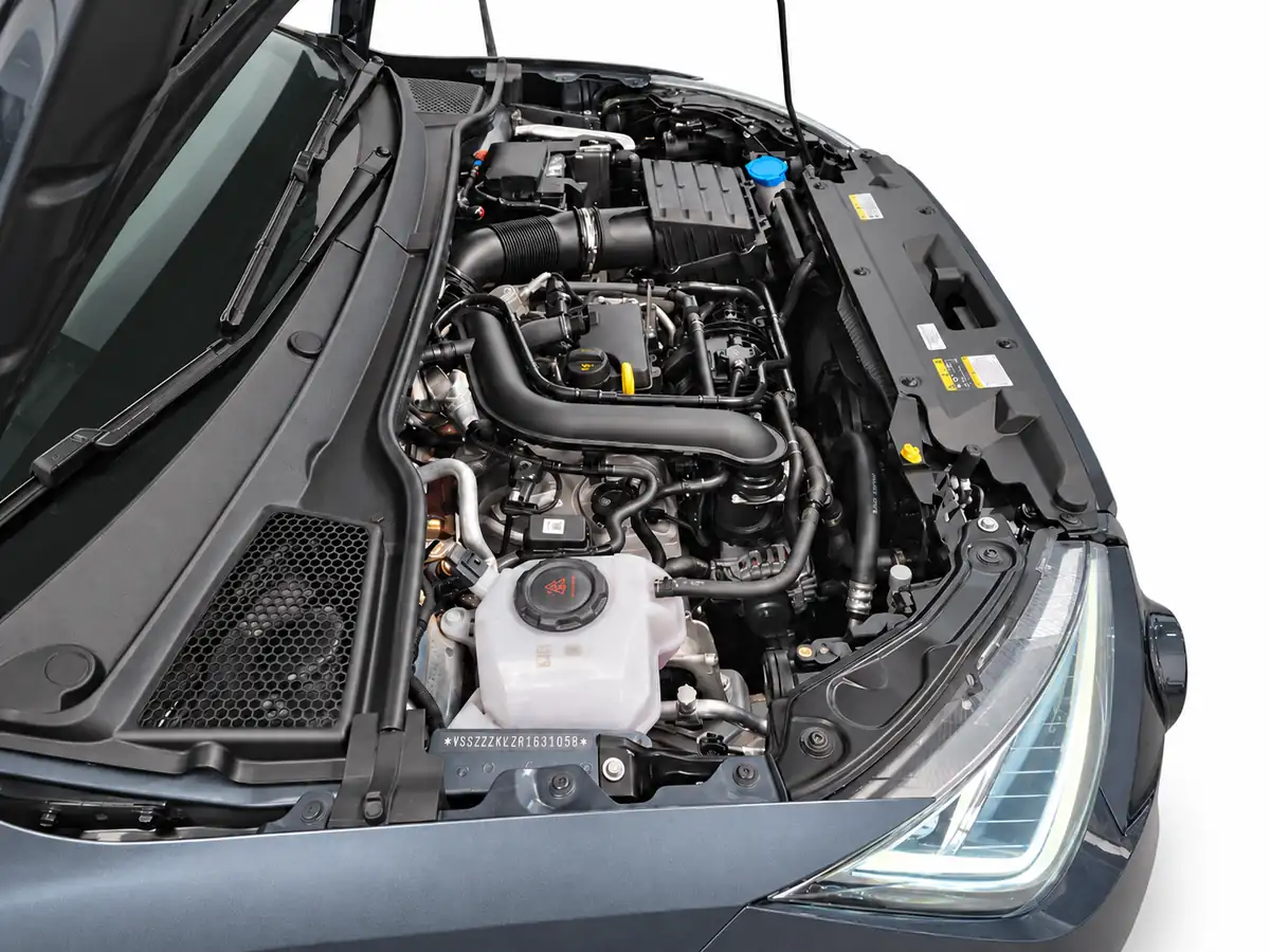 SEAT_ARONA_GRIS_20260818_038