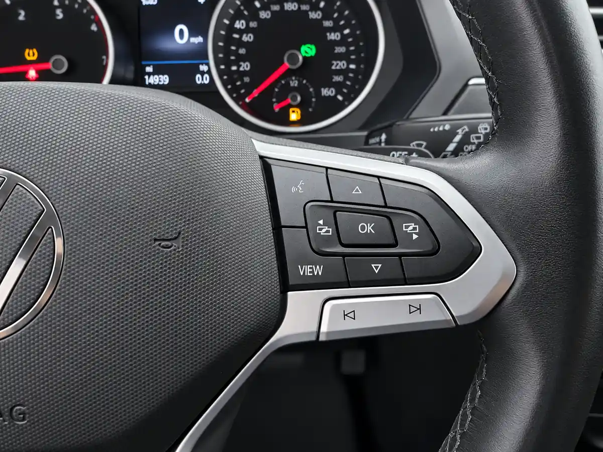 VOLKSWAGEN_TIGUAN_GRIS_20260918_021