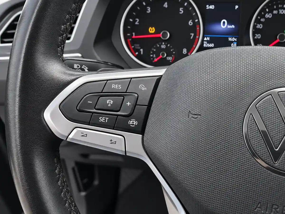 VOLKSWAGEN_TIGUAN_GRIS_20260918_022