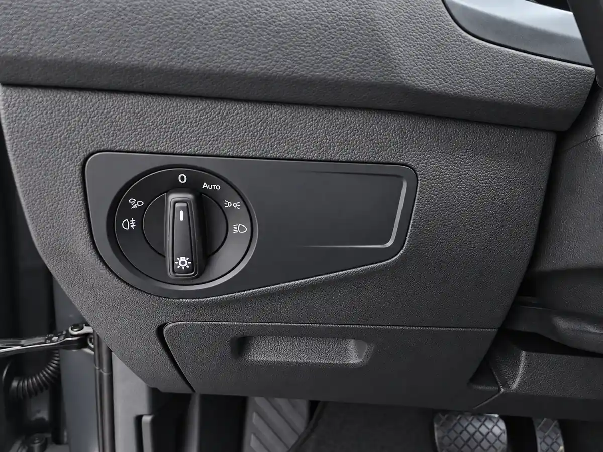 VOLKSWAGEN_TIGUAN_GRIS_20260918_025