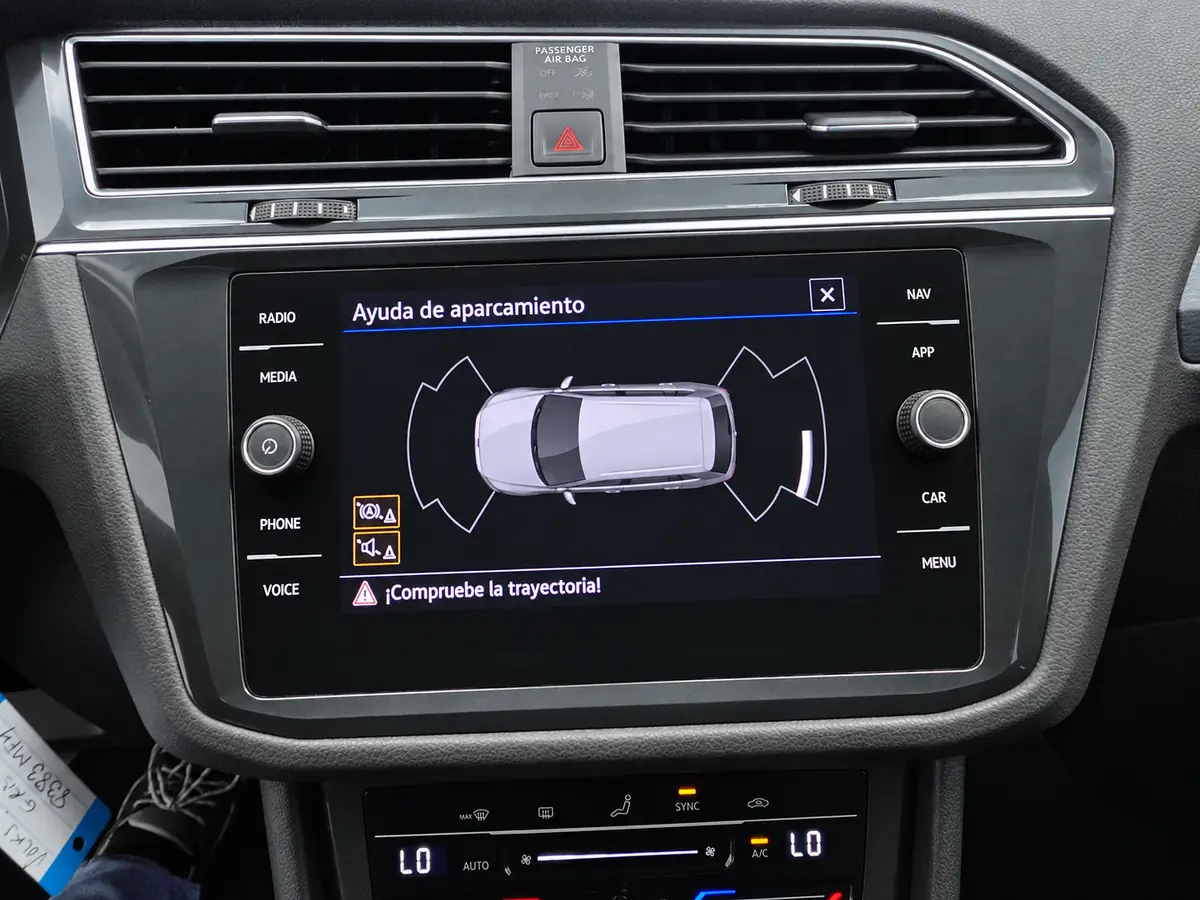 VOLKSWAGEN_TIGUAN_GRIS_20260918_029