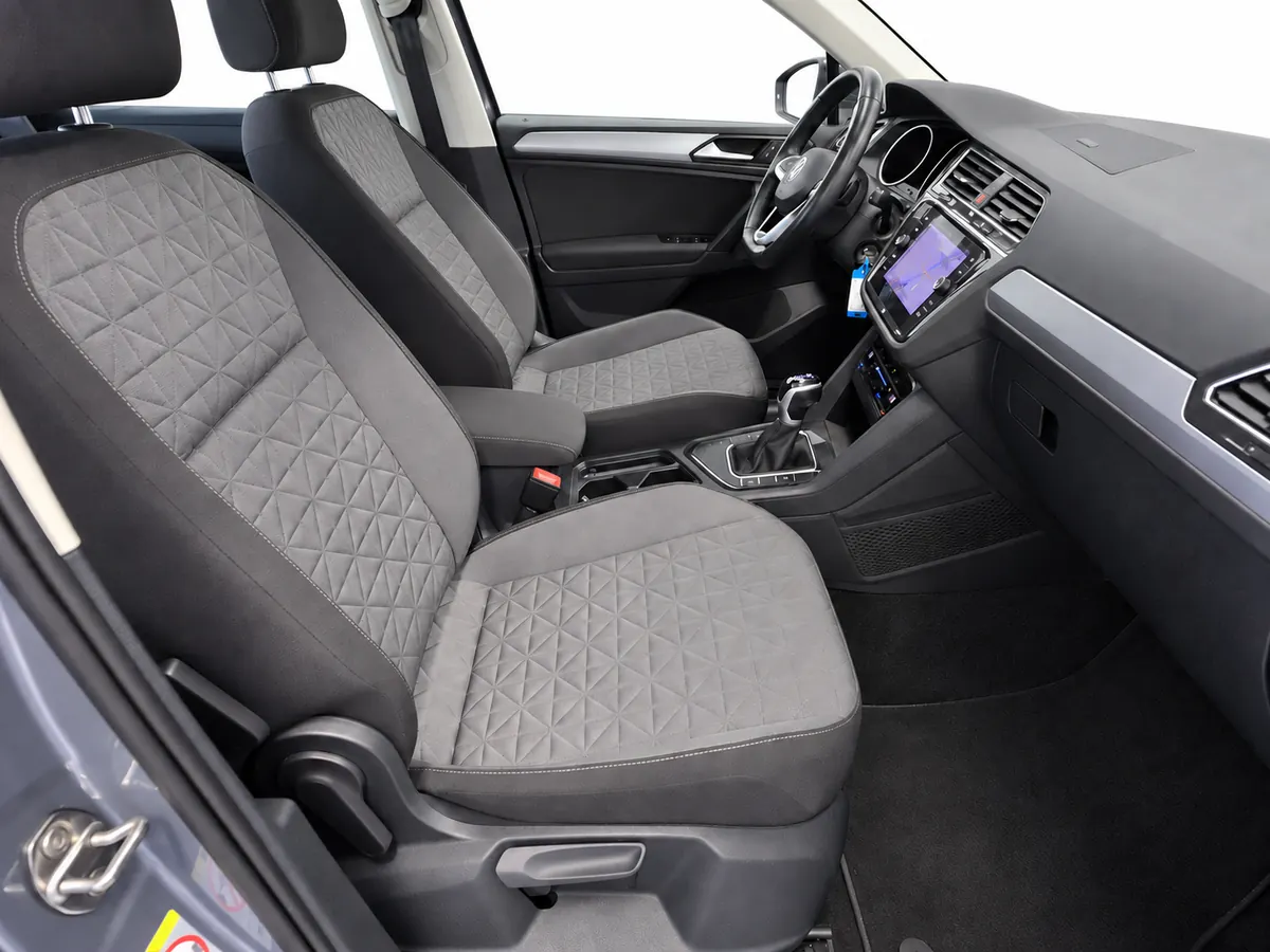 VOLKSWAGEN_TIGUAN_GRIS_20260918_034