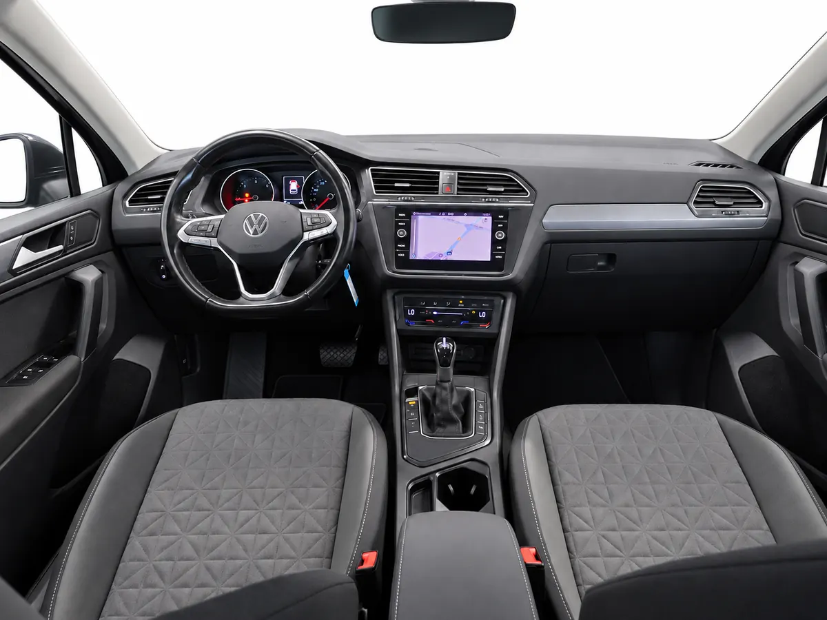 VOLKSWAGEN_TIGUAN_GRIS_20260918_037