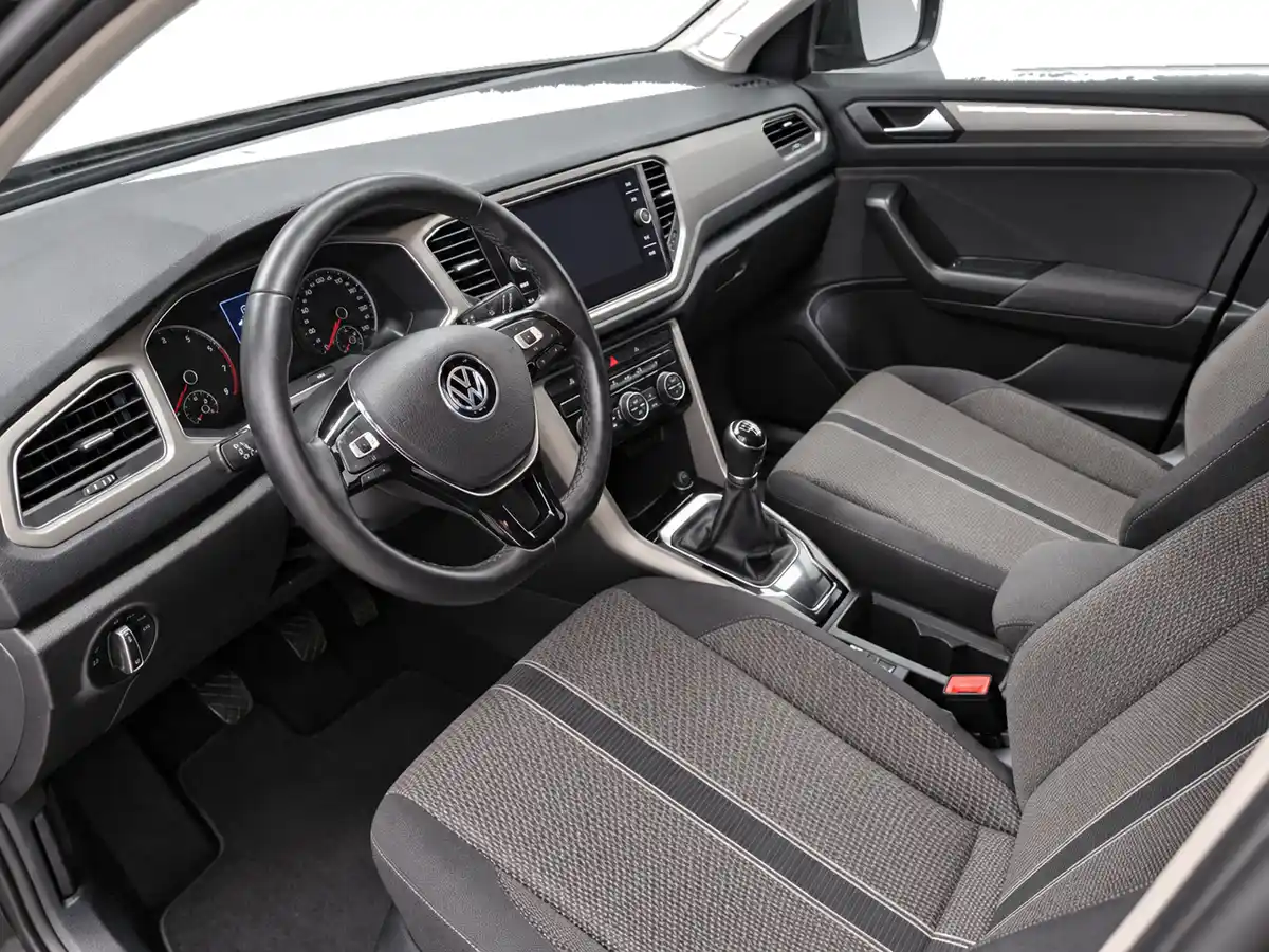 VOLKSWAGEN_T_ROC_NEGRO_20260821_018_FOTO