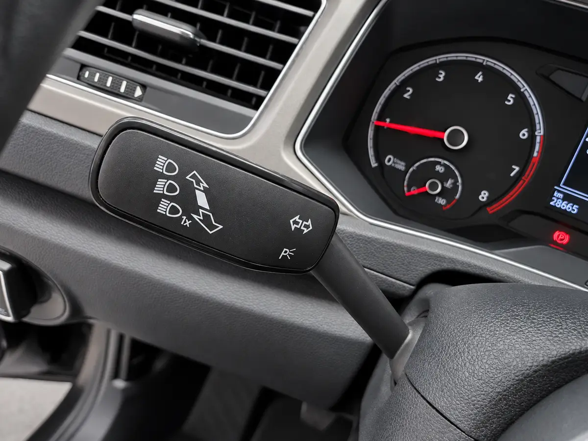 VOLKSWAGEN_T_ROC_NEGRO_20260821_023_FOTO