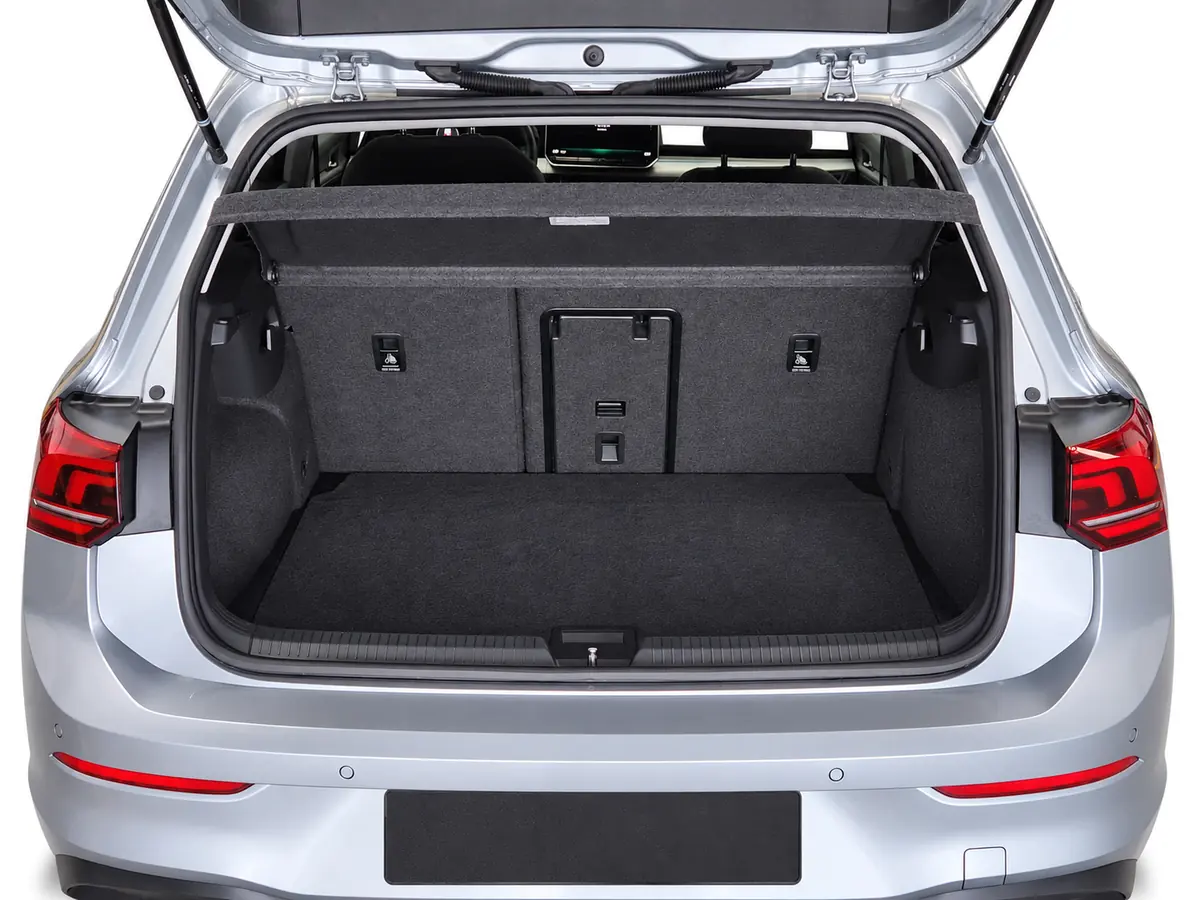 VOLKSWAGEN_GOLF_GRIS_20260930_010_FOTO