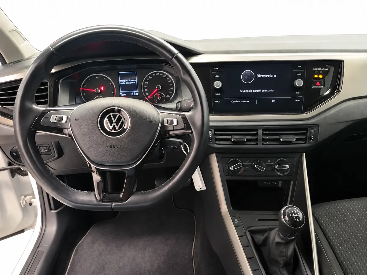 VOLKSWAGEN_POLO_GRIS_20260930_019_FOTO