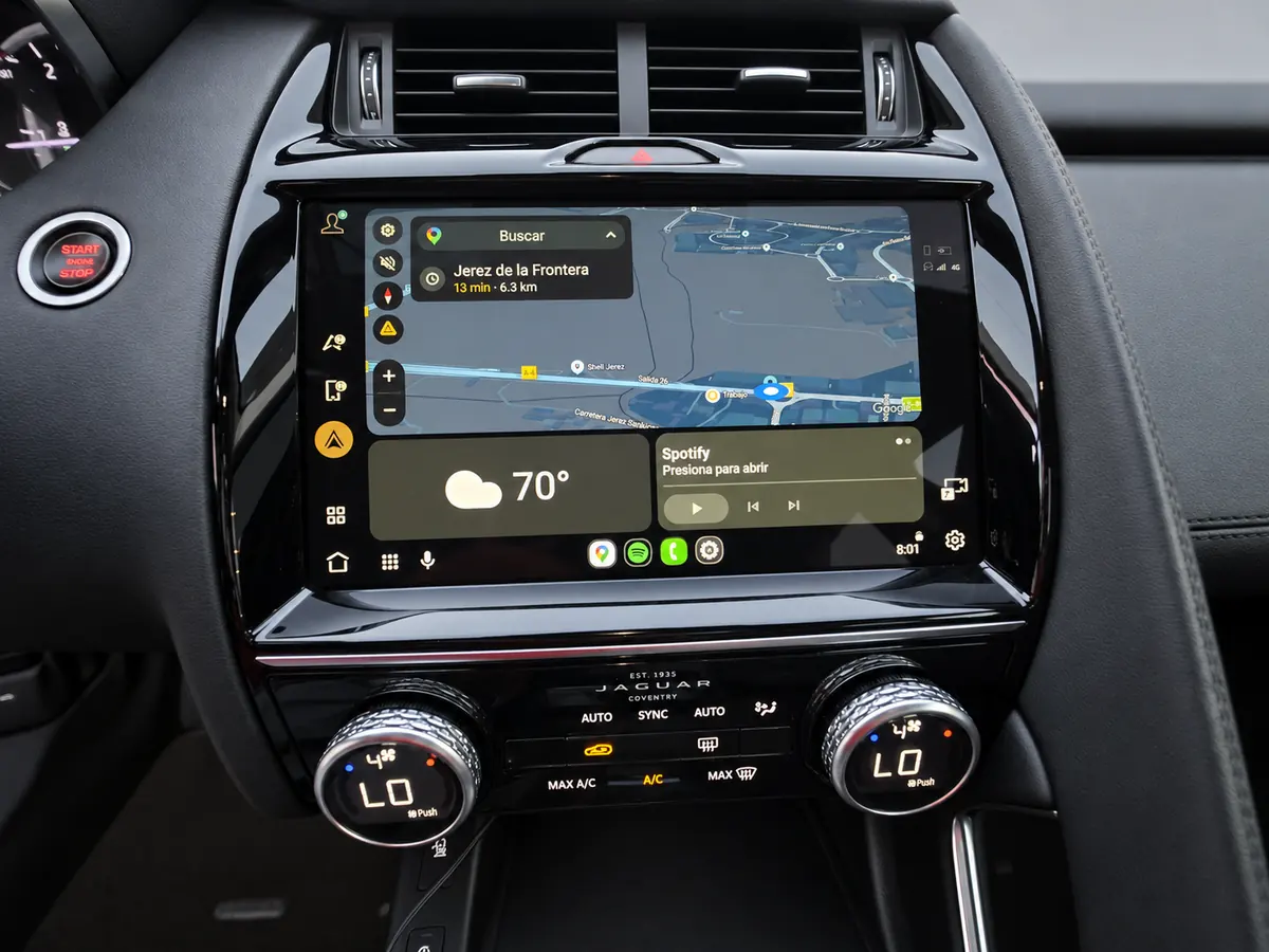 JAGUAR_EPACE_NEGRO_7103LRX_WEB_029_NAVEGACION