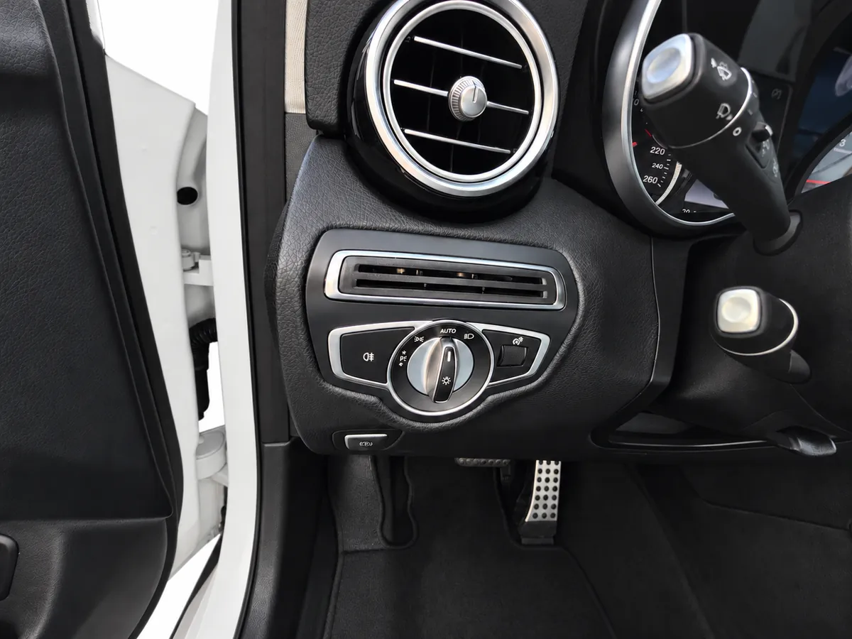 MERCEDES_GLC_BLANCO_2706KPT_20261008_026_LUCES