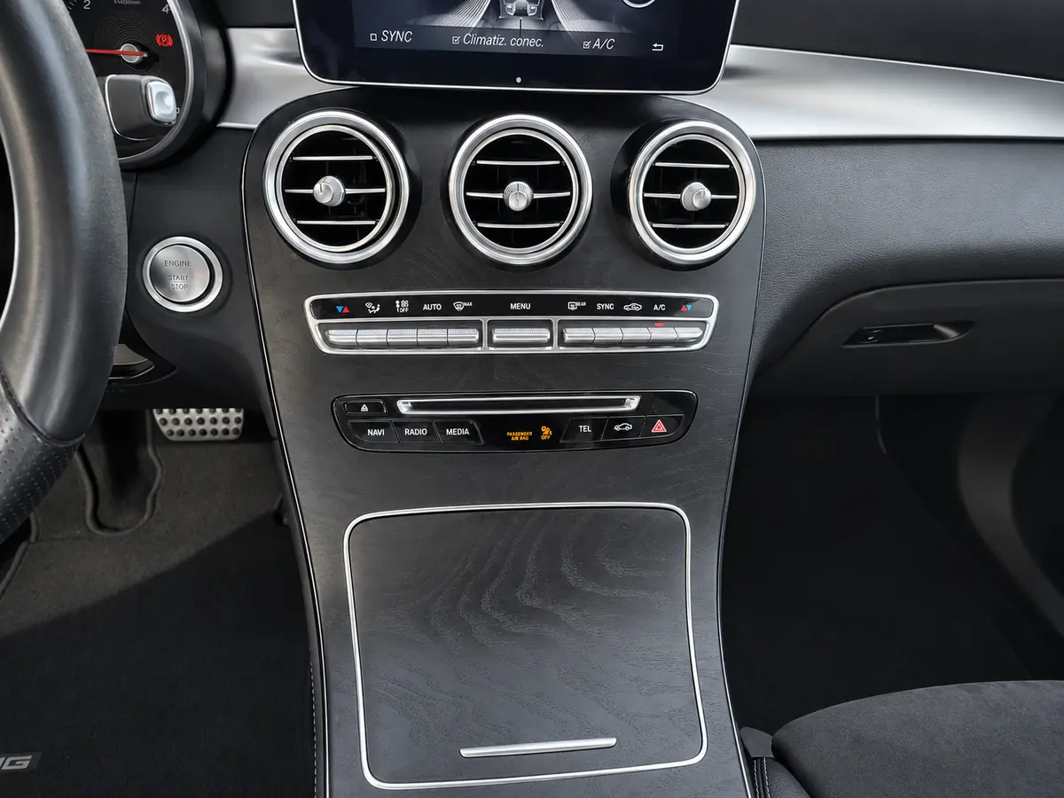 MERCEDES_GLC_BLANCO_2706KPT_20261008_030_CLIMATIZACION