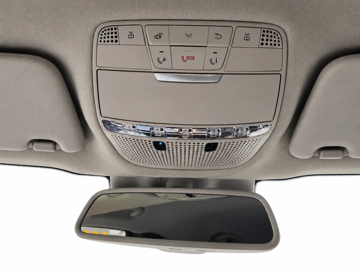 MERCEDES_GLC_BLANCO_2706KPT_20261008_033_CONSOLA_TECHO