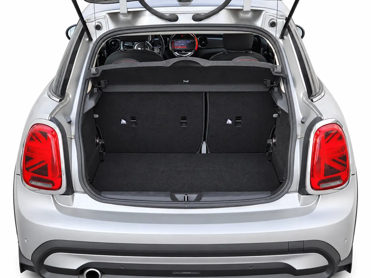 MINI_COOPER_PLATA_20261002_009_20261002_165922