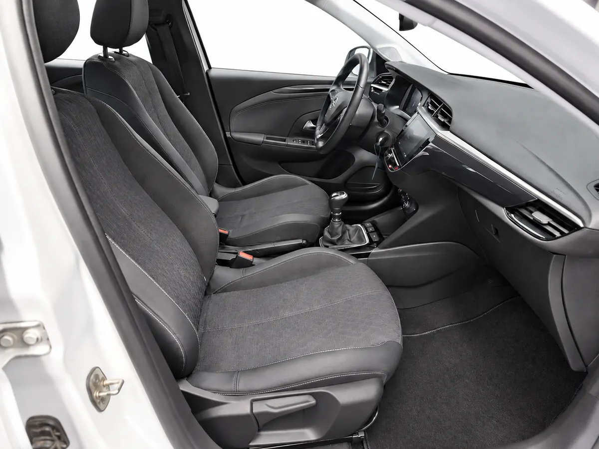 OPEL_CORSA_BLANCO_20260928_031