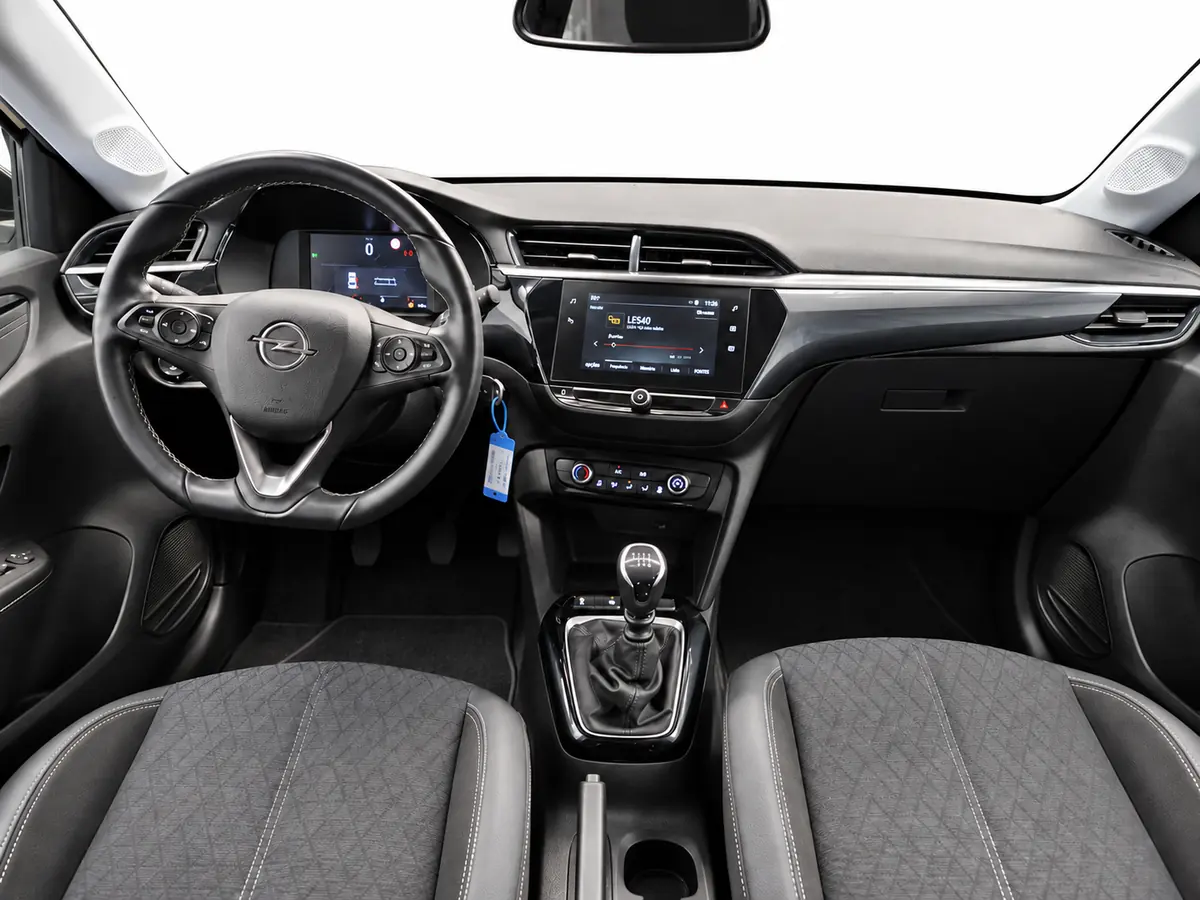 OPEL_CORSA_BLANCO_20260928_034